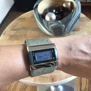 Nike women’s sports water resistant watch.